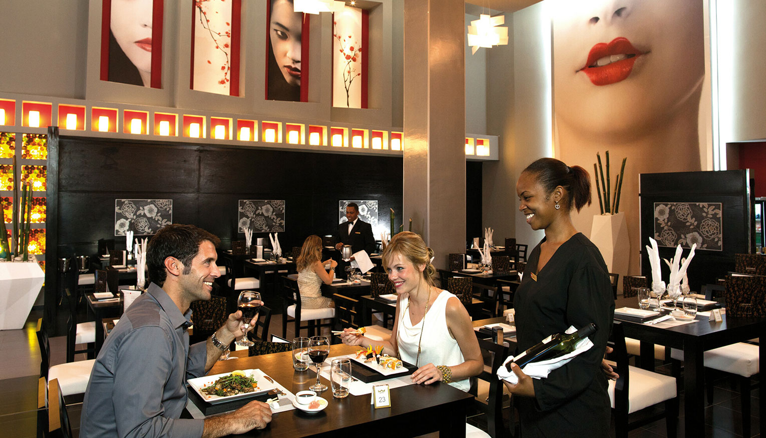 RIU Hotels & Resorts Slides