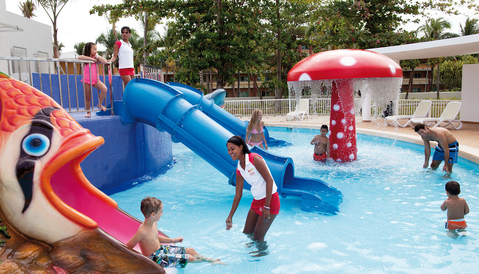 RIU Hotels & Resorts Slides