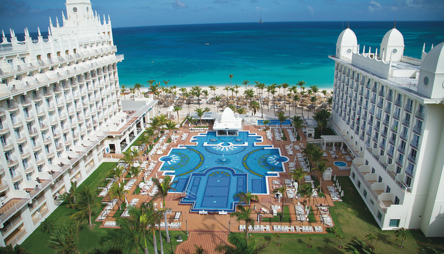 RIU Hotels & Resorts Slides