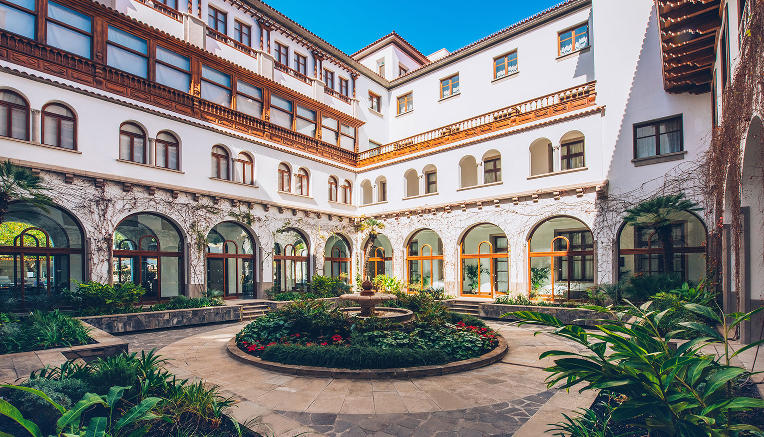 Iberostar Hotels & Resorts Slides